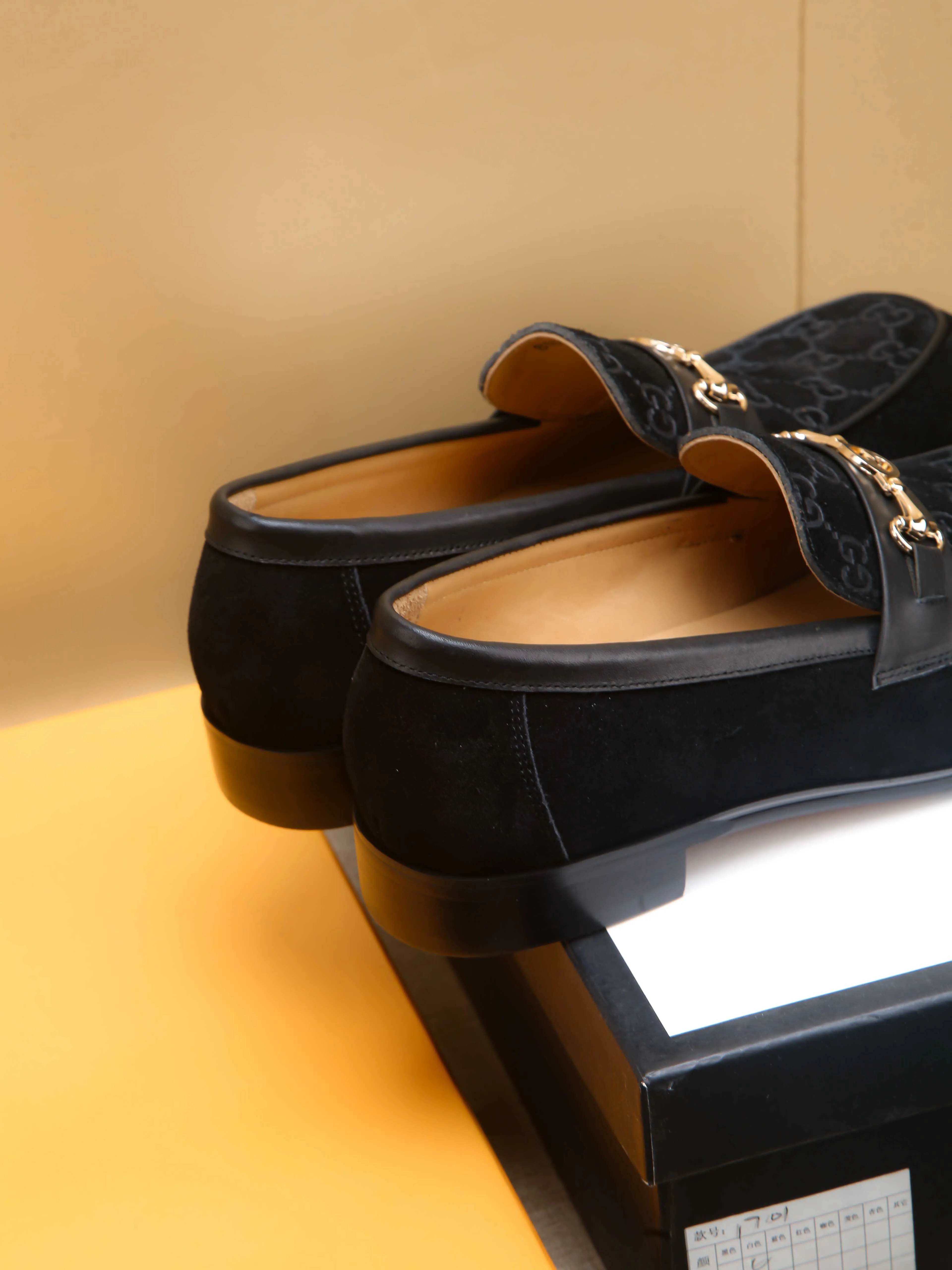 Men's men's shoes 💰460 🆘【GUCCI】Gucci ·🐂里· Hot-selling pea shoes top brand luxury, top quality, the latest fashion pea shoes.. The upper is made of original first-layer cowhide. (Full first-layer water-dyed 🐂 leather·inner). The original stylish and stylish soft rubber wear-resistant and non-slip outsole is light and comfortable on the foot, available in 3 colors! Matching code: 39-44 (customized at 39.45.46)